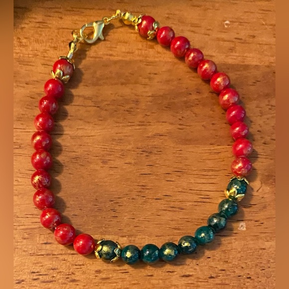 NEW Jade Christmas themed bracelet - Picture 1 of 4